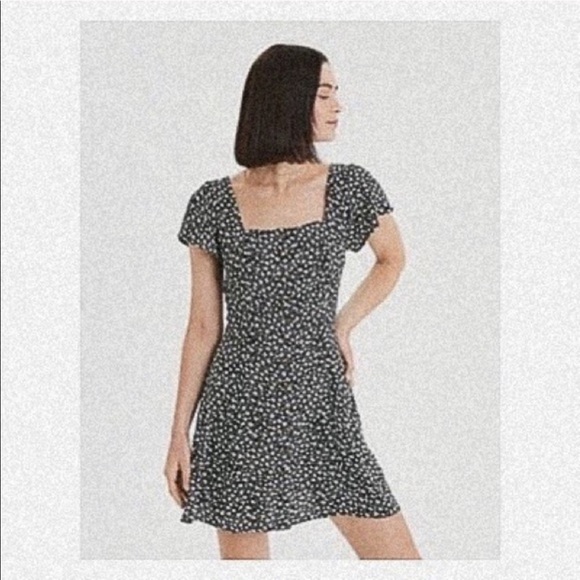 AE Floral Dress - Picture 1 of 2